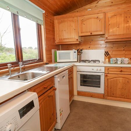16 Amber Wood Lodge Lymington Esterno foto